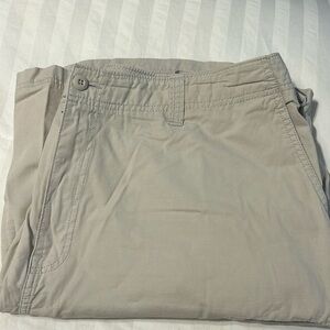 Men’s cargo shorts
